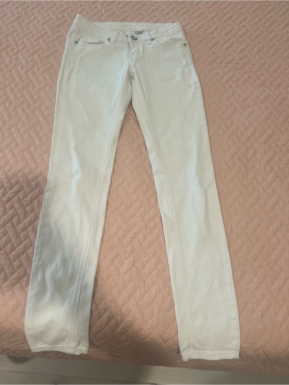 Women’s White Jeans - Classic Slim Fit